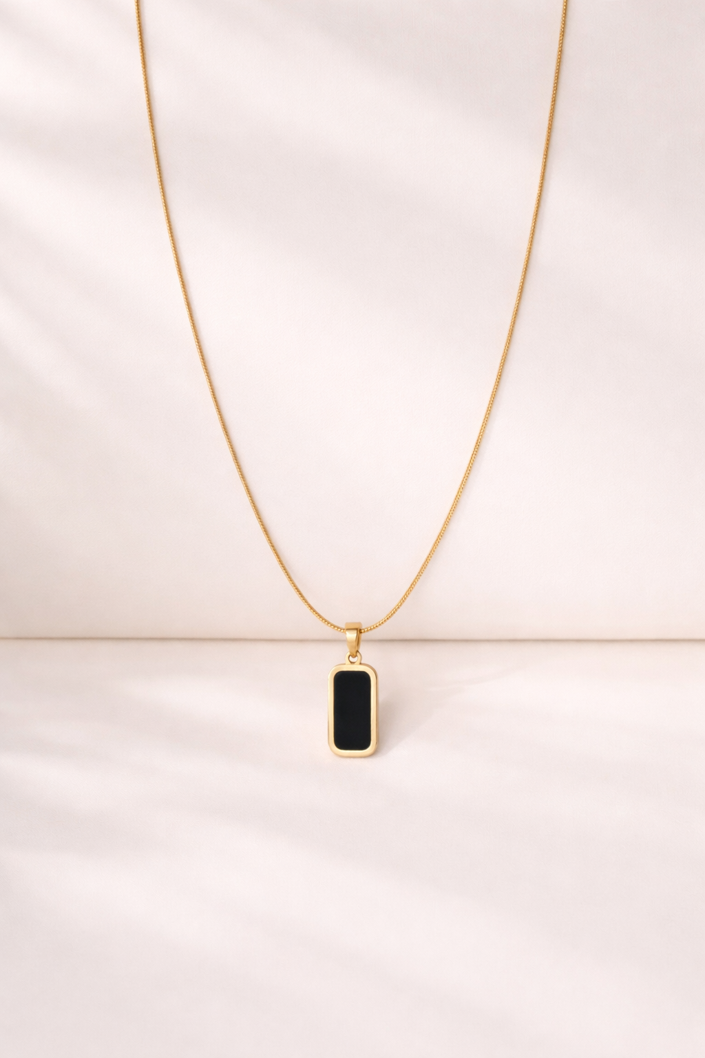 Noir Frame Gold Pendant