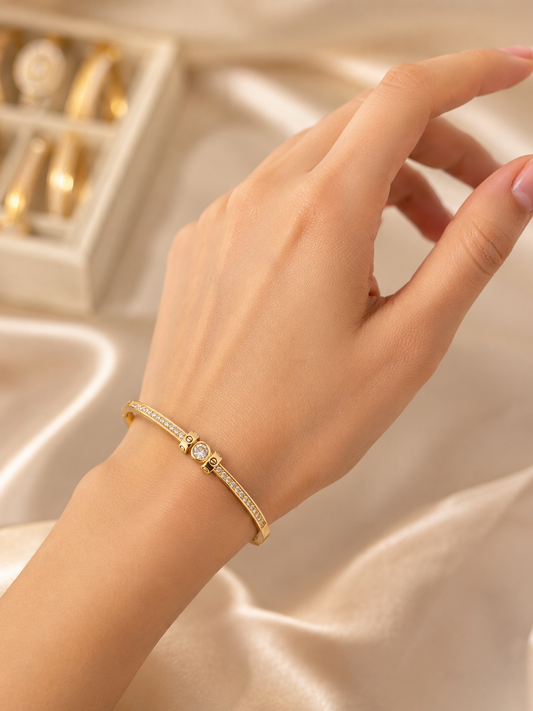 Luxury Gold Plated Solitaire Crystal Bangle